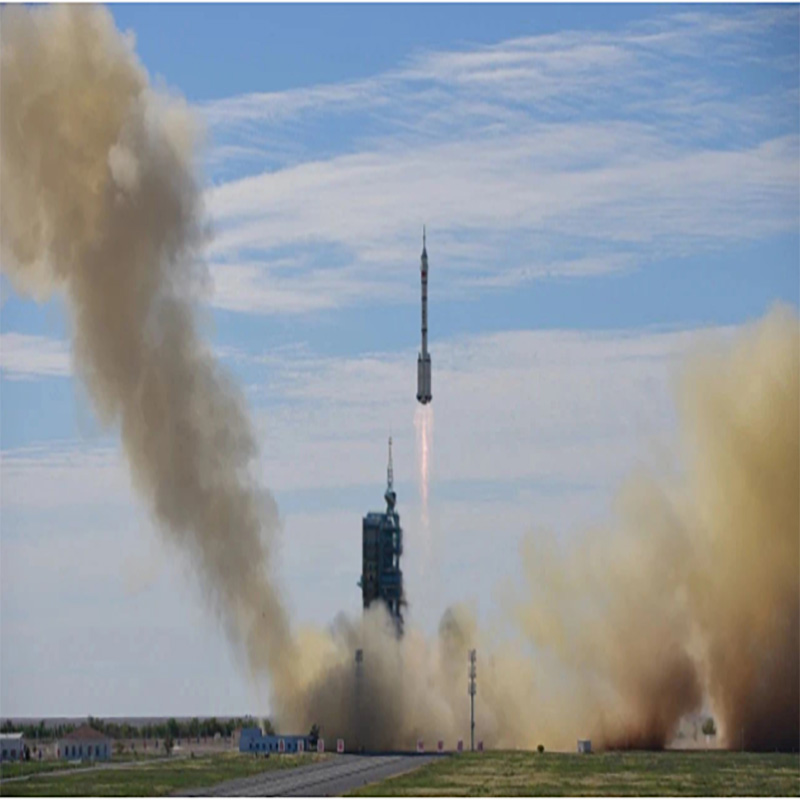 Gratulera varmt Kina om den framgångsrika lanseringen av sin bemannade raket